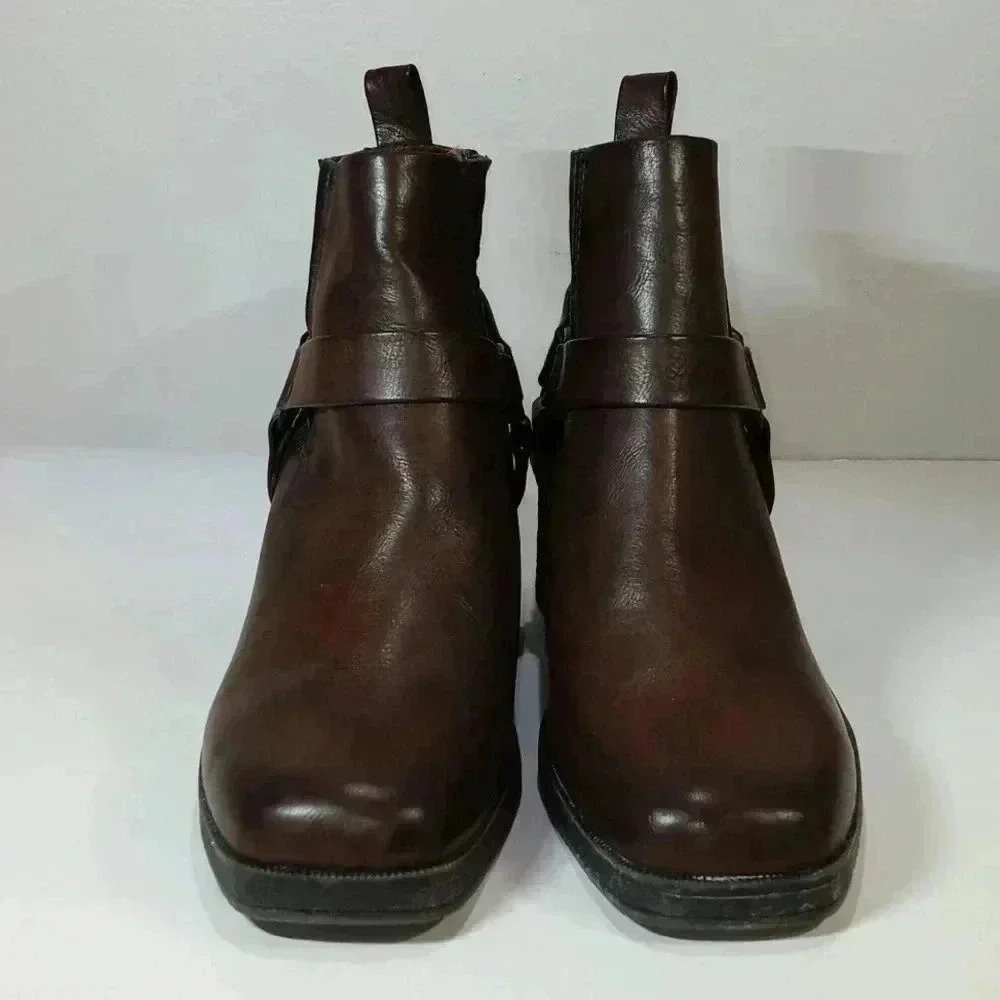 Elegant Brown Ankle Boots